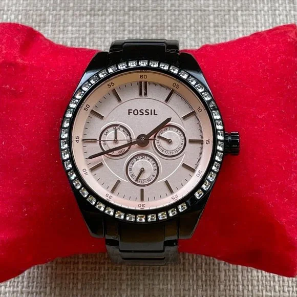 Fossil Ladies Wristwatch Crystals Accent Bezel Black Tone Quartz Multi-function - Picture 2 of 11